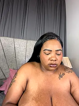 Snapshot of angelGgold chatting on 20, 11, 2025 angelGgold online show from 20, 11, 2025