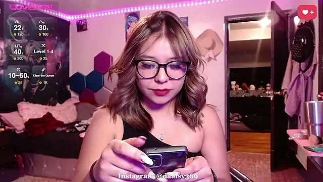 lil daisy7 online show from 7, 11, 2025