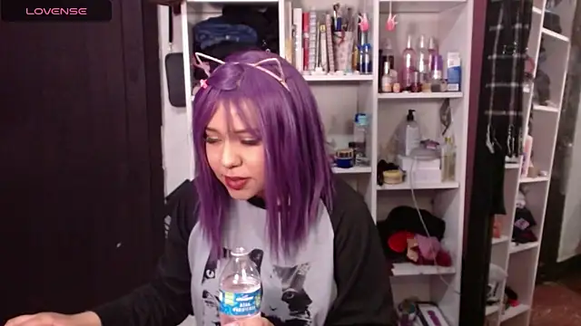 lil daisy7 online show from 14, 1, 2025