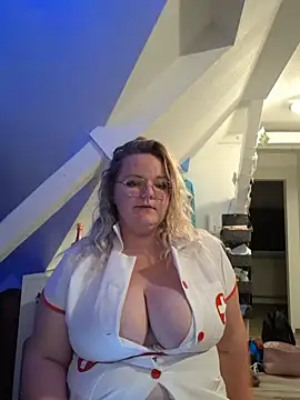 Fiona0705 online show from 21, 9, 2025