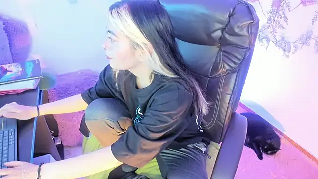 Sammysammy  online show from 9, 2, 2025