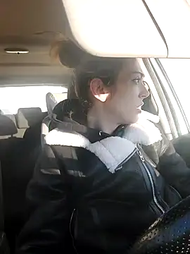 JoLeNe27 online show from 6, 4, 2026