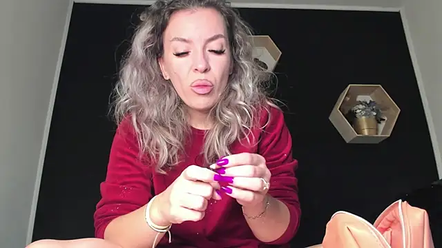 Alesys69 online show from 3, 10, 2025