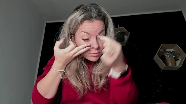 Snapshot of Alesys69 chatting on 18, 1, 2026 Alesys69 online show from 18, 1, 2026