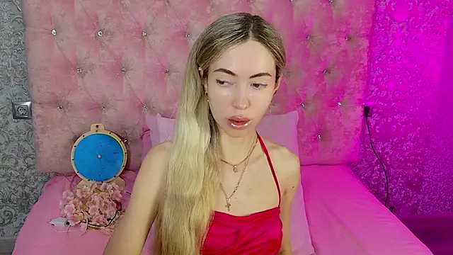 Snapshot of Akilla_Queen chatting on 27, 6, 2026 Akilla Queen online show from 27, 6, 2026