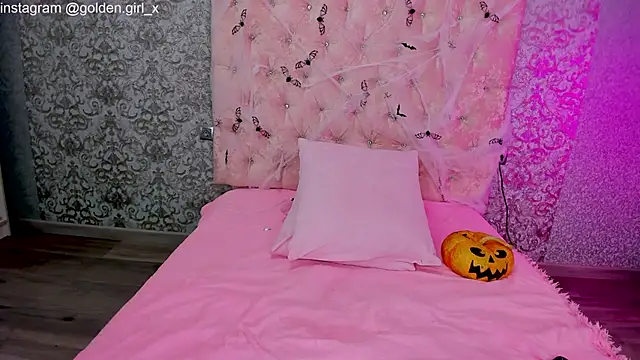 Akilla Queen online show from 3, 11, 2025