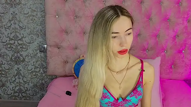 Snapshot of Akilla_Queen chatting on 13, 7, 2026 Akilla Queen online show from 13, 7, 2026