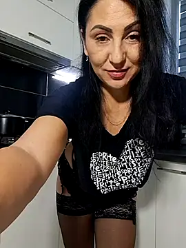 charrlote love online show from 12, 11, 2025