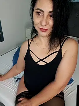 charrlote love online show from 11, 6, 2026
