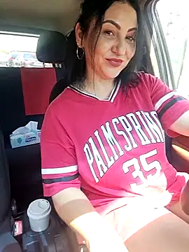 charrlote love online show from 4, 6, 2026
