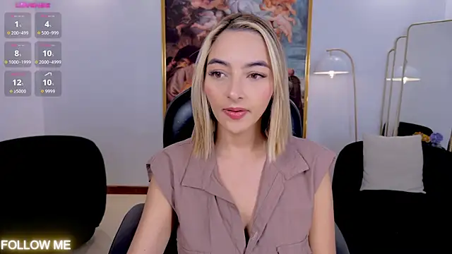 Snapshot of MelissaMoore_ chatting on 23, 5, 2026 MelissaMoore online show from 23, 5, 2026