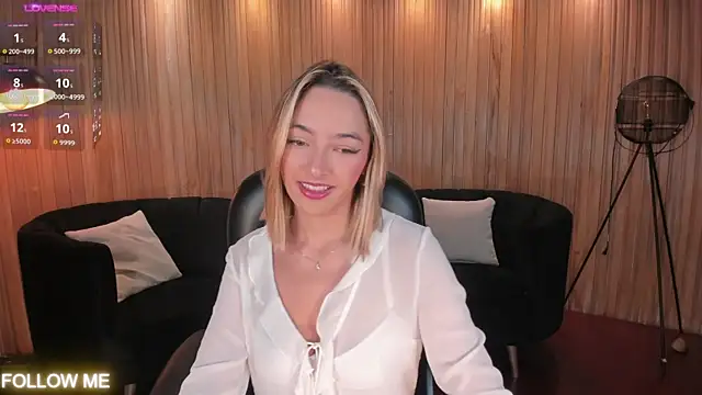 MelissaMoore  online show from 25, 6, 2026