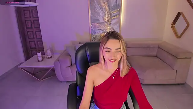 Snapshot of MelissaMoore_ chatting on 24, 2, 2026 MelissaMoore online show from 24, 2, 2026