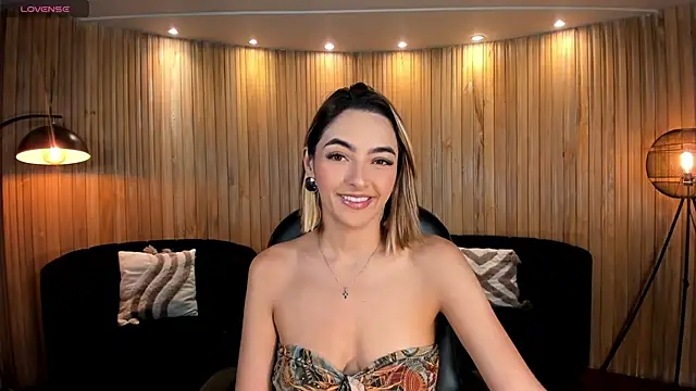 Snapshot of MelissaMoore_ chatting on 30, 4, 2026 MelissaMoore online show from 30, 4, 2026