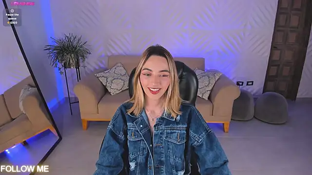 Snapshot of MelissaMoore_ chatting on 20, 2, 2026 MelissaMoore online show from 20, 2, 2026