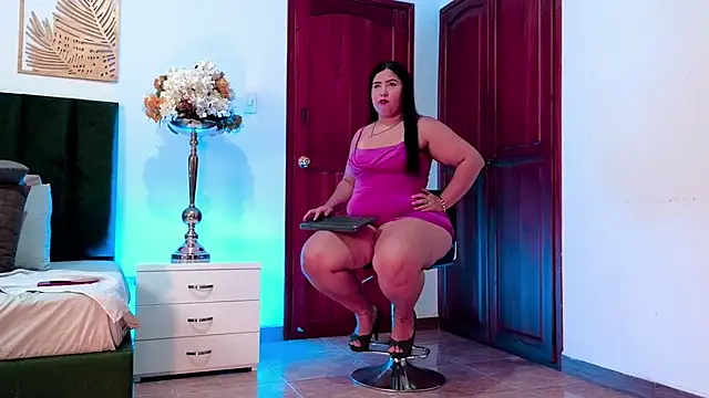 AGATHAA WHITE online show from 23, 9, 2025