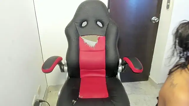 skinny Yizz online show from 15, 9, 2025