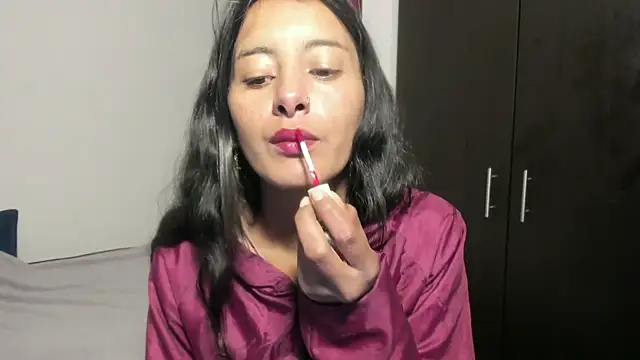 skinny Yizz online show from 8, 10, 2025