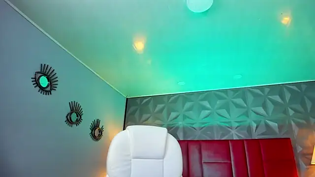 Sabrina Sabrock  online show from 22, 1, 2025