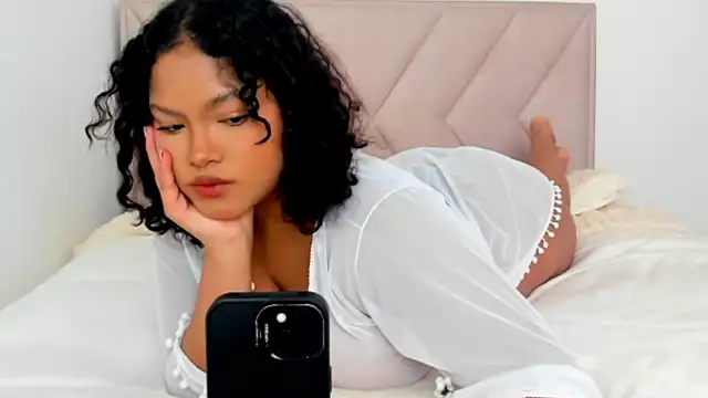 Dephne   online show from 3, 3, 2025