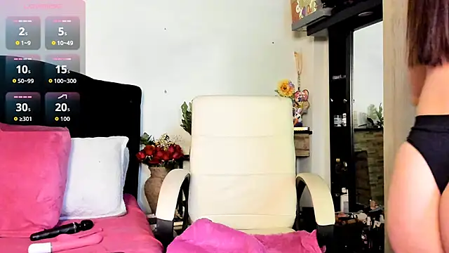 Snapshot of Carla_expit chatting on 24, 9, 2025 Carla expit online show from 24, 9, 2025