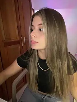 Miss valeriaa online show from 15, 3, 2025