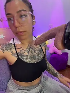 Snapshot of _antonella_dreamss chatting on 13, 6, 2026 antonella dreamss online show from 13, 6, 2026