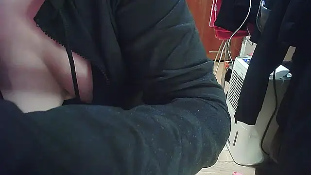 cindy01113520 online show from 5, 3, 2025