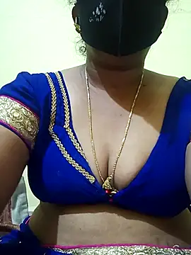 Snapshot of teddy-143 chatting on 2, 11, 2025 teddy-143 online show from 2, 11, 2025