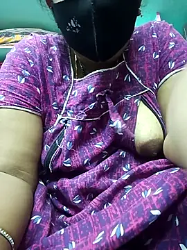 Snapshot of teddy-143 chatting on 4, 12, 2025 teddy-143 online show from 4, 12, 2025