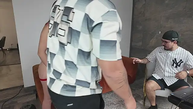 Bellapazzia online show from 14, 2, 2026