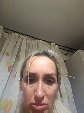 IsabelleEthan online show from 18, 11, 2025