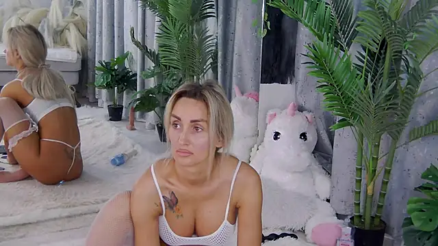Snapshot of IsabelleEthan chatting on 30, 6, 2026 IsabelleEthan online show from 30, 6, 2026