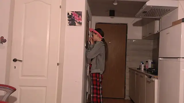 Snapshot of simyhvn chatting on 6, 2, 2026 simyhvn online show from 6, 2, 2026