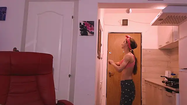 Snapshot of simyhvn chatting on 2, 2, 2026 simyhvn online show from 2, 2, 2026