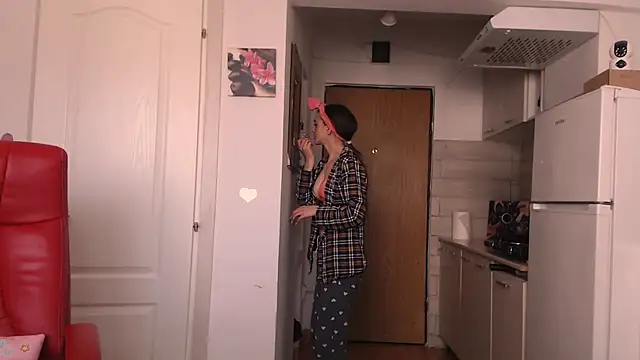 simyhvn online show from 14, 4, 2026