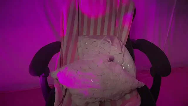 Queen Angelena online show from 2, 11, 2025