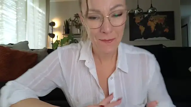 Sacha-xx online show from 22, 10, 2025