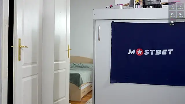 Snapshot of foxeslovefoxes chatting on 14, 12, 2024 foxeslovefoxes online show from 14, 12, 2024