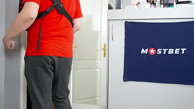 Snapshot of foxeslovefoxes chatting on 21, 12, 2024 foxeslovefoxes online show from 21, 12, 2024