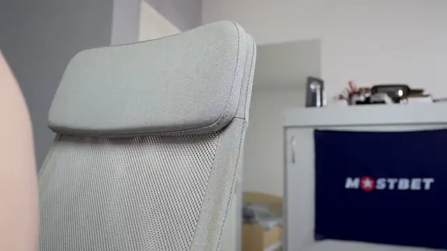 Snapshot of foxeslovefoxes chatting on 29, 12, 2024 foxeslovefoxes online show from 29, 12, 2024