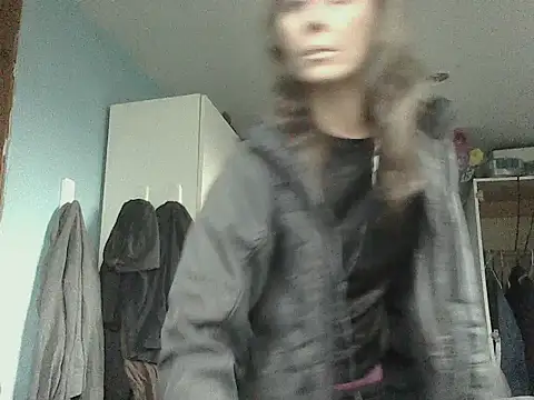 Snapshot of SexyRach75 chatting on 24, 11, 2025 SexyRach75 online show from 24, 11, 2025