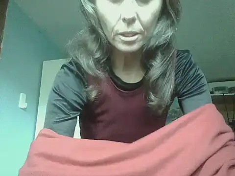 Snapshot of SexyRach75 chatting on 8, 11, 2025 SexyRach75 online show from 8, 11, 2025