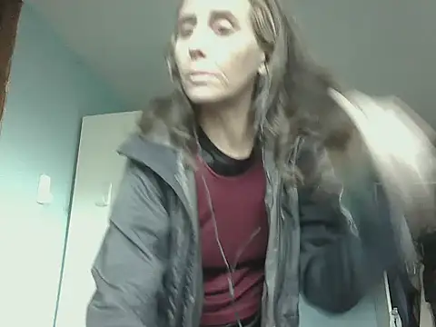 Snapshot of SexyRach75 chatting on 19, 11, 2025 SexyRach75 online show from 19, 11, 2025