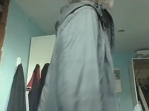 Snapshot of SexyRach75 chatting on 13, 10, 2025 SexyRach75 online show from 13, 10, 2025