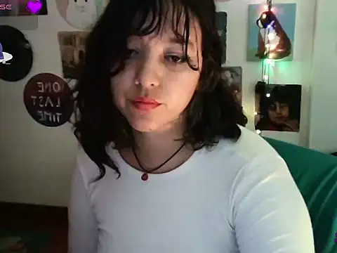 soynanabela28 online show from 3, 3, 2025