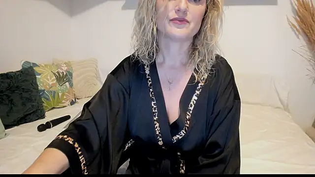 Jadore able online show from 28, 11, 2025