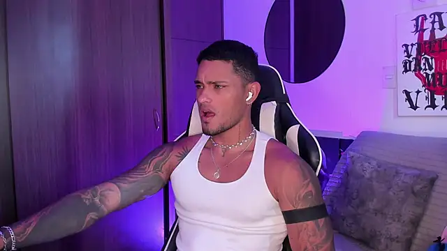 Alessandro Vanni online show from 8, 6, 2026