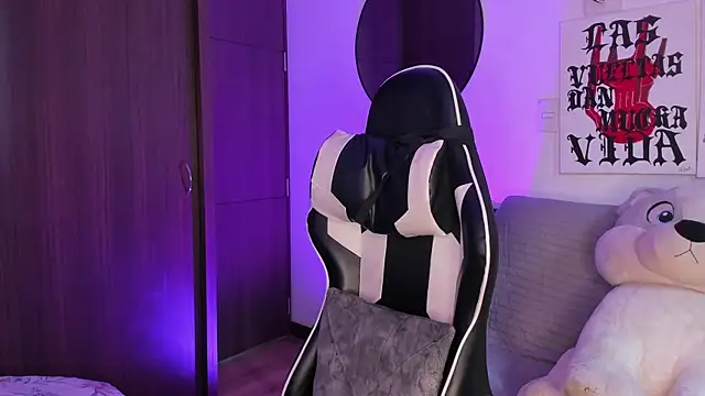 Alessandro Vanni online show from 29, 6, 2026