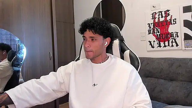 Alessandro Vanni online show from 25, 2, 2026